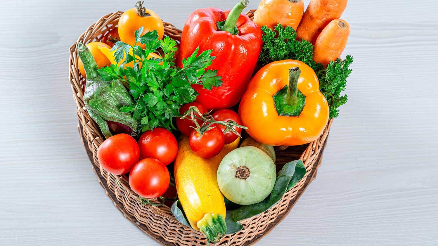 panier légumes en coeur