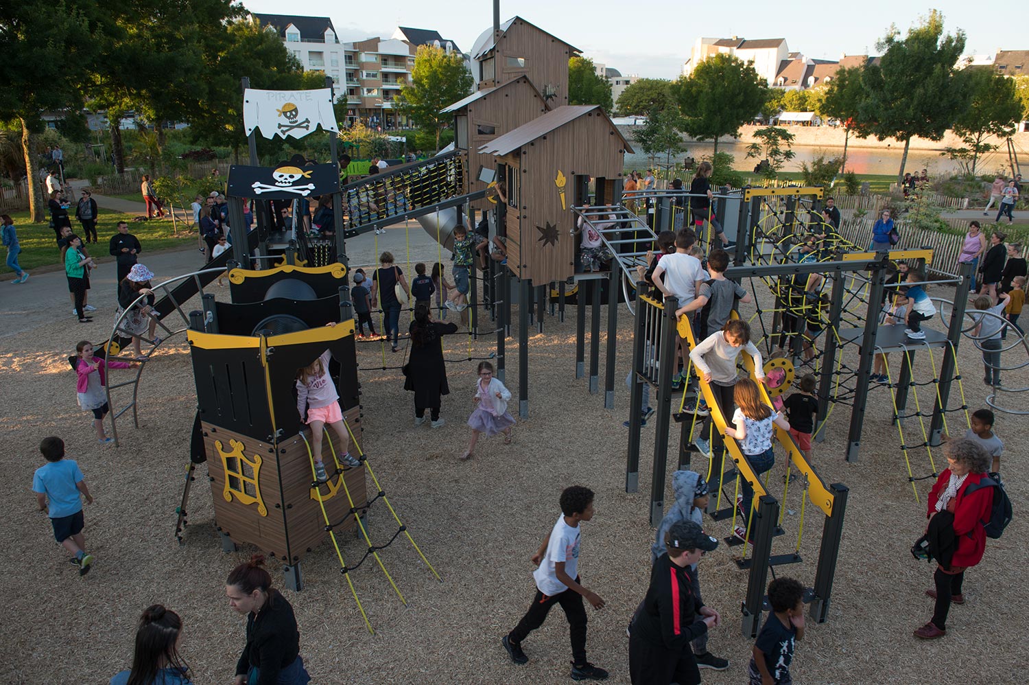 Jeux du parc Mandela à Lanester